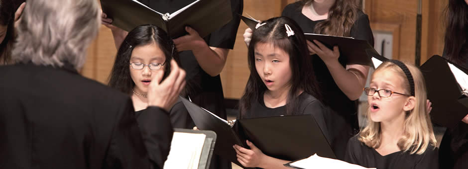 The Canticum Novum Youth Choir in 2010 Music Festival